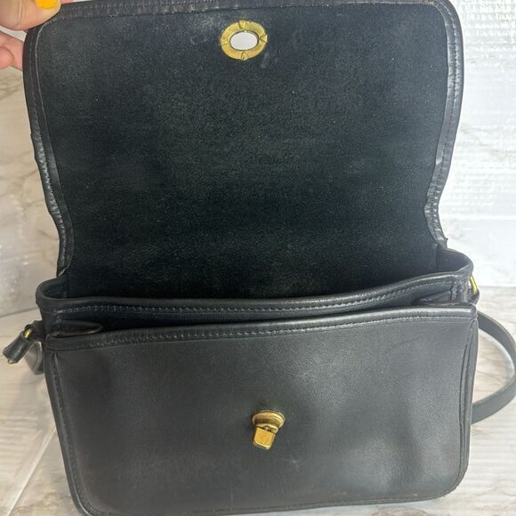 Coach Vintage 90's Black Cowhide Leather Shoulder Purse Front Flap Turnlock - Picture 11 of 14